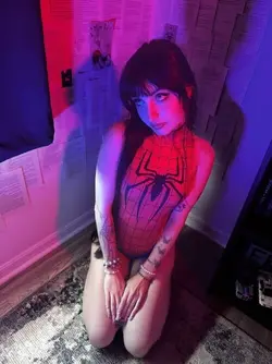 imgi_66_Spidey_off_hours_-_4571c26ae3830958f.md.webp