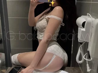 GzC8nQkaQAAnE7Vd4c5ae9421bc0ad8.md.webp