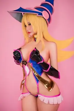 imgi_95_DarkMagicianGirl_PotatoGodzilla2025-2679e3a6b94a62b04e.md.webp