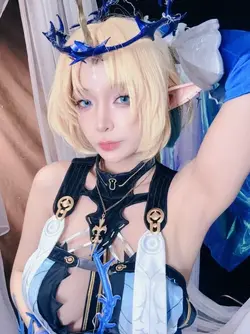imgi_50_71_Umeko_J_cosplay_Fleurdelys_Wuthering_Waves_70bd029deaefab6e1d.md.webp
