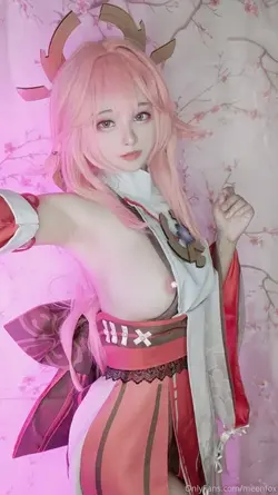 imgi_178_Meenfox-cosplay-Yae-Miko---Genshin-Impact-3d4a3daadc2da7c66.md.webp