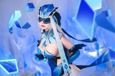 imgi_129_Meenfox-cosplay-Mirror-Maiden---Genshin-Impact-26fc21cea826d3624.md.webp